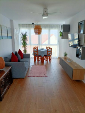 Precioso apartamento con piscina en la playa